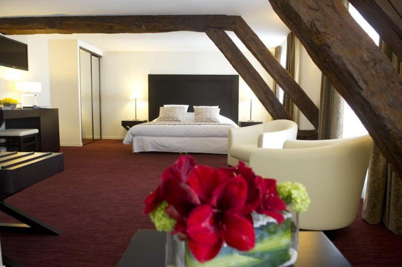 Hotel Burgevin Sully-sur-Loire Szoba fotó