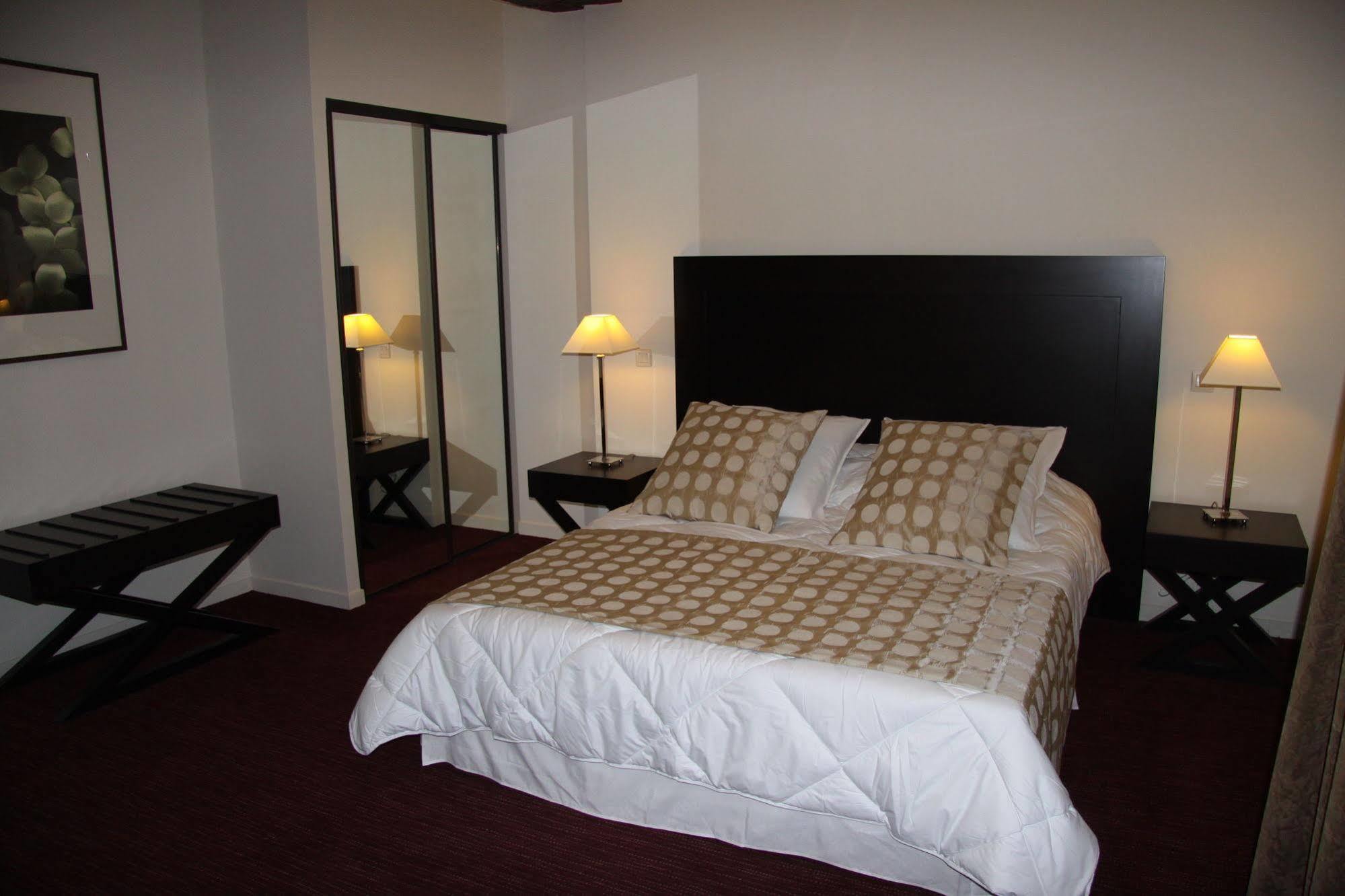 Hotel Burgevin Sully-sur-Loire Kültér fotó