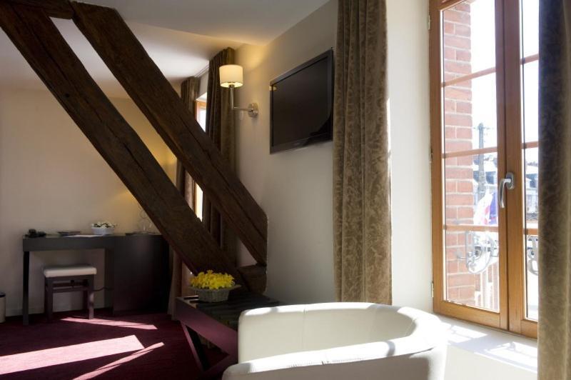 Hotel Burgevin Sully-sur-Loire Szoba fotó
